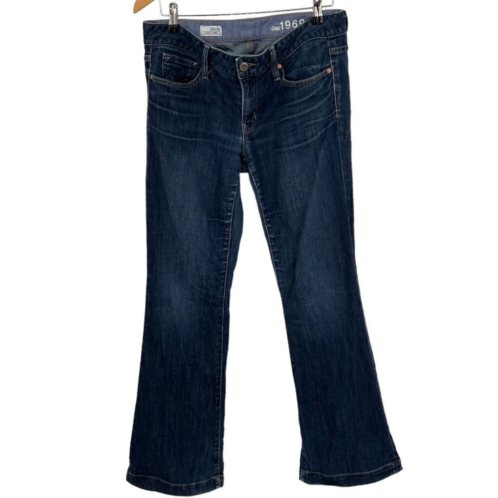 Y2K gap long and lean size 28r flare low rise jeans